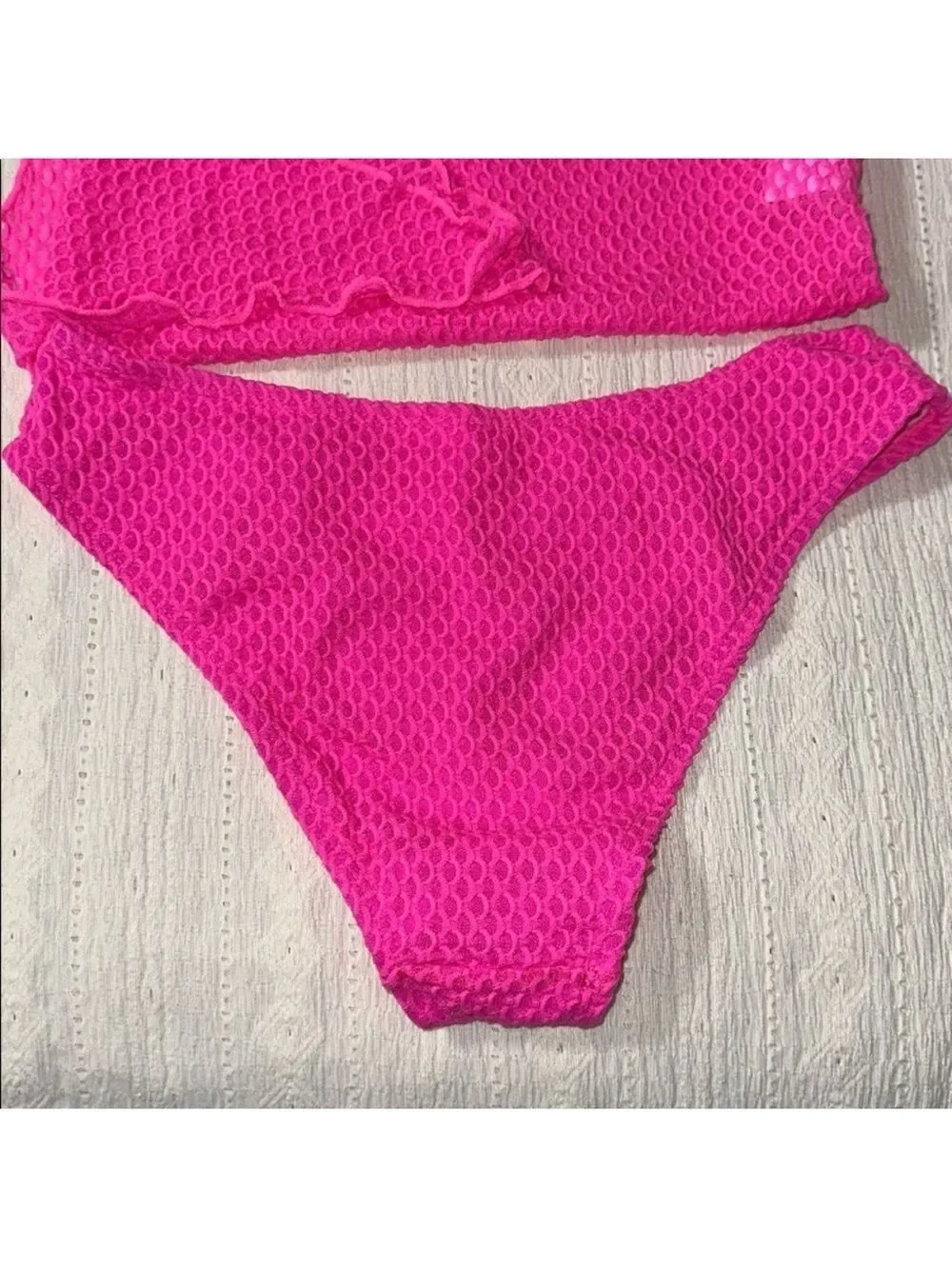 XS-S 160 Bright Pink Honey Comb Textured Bikini Set and Side Tie Cover Up
